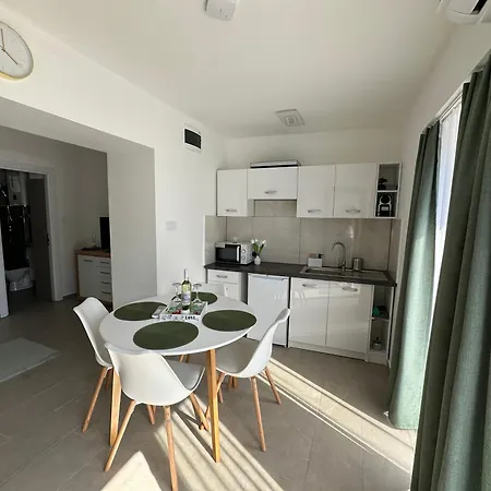 Holdfeny Apartment