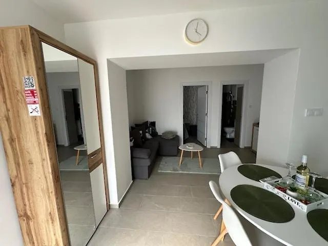 Apartament Holdfeny